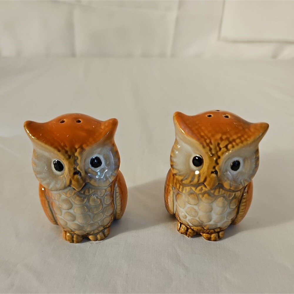 Vintage Pottery Craft Stoneware Ceramic Owl Salt and Pepper Shakers